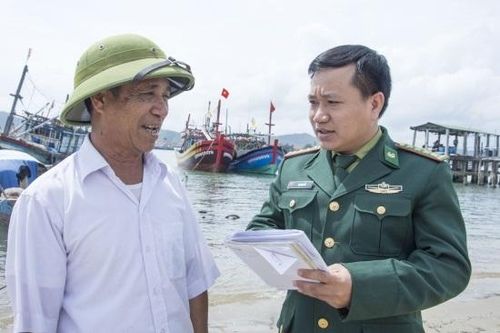 Nghị quyết hướng biển ở Chi bộ tổ dân phố Tân Mỹ