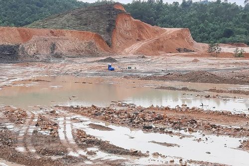 Ngang nhiên san hạ trái phép gần 10 ha đất rừng