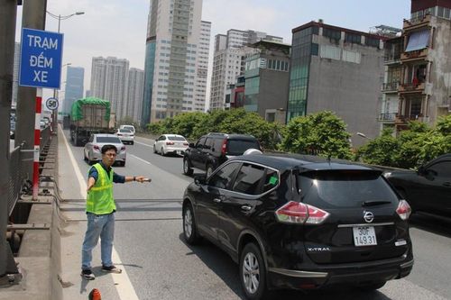 Tận thấy công nghệ đếm xe tự động tại đường trên cao Vành đai 3