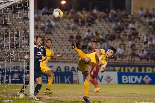 CHÍNH THỨC: VPF tổ chức lại V.League 2020 theo phương án 'lạ'