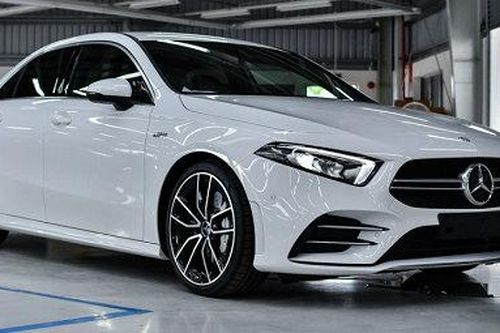 Chi tiết Mercedes-AMG A 35 4MATIC vừa về Việt Nam