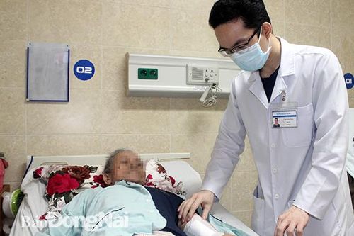 Hai cụ ông suýt phải đoạn chi vì thuyên tắc động mạch cấp