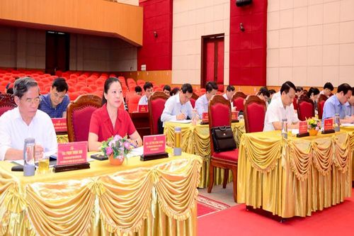 Thành ủy Tuyên Quang lấy ý kiến tham gia vào dự thảo Báo cáo chính trị Đại hội Đảng bộ thành phố lần thứ XX