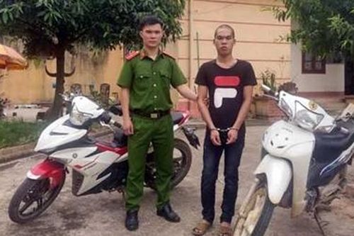 Khóa tay tên trộm tham lam