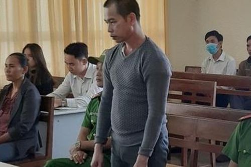 Chém chết vợ hờ vì mâu thuẫn tiền bạc