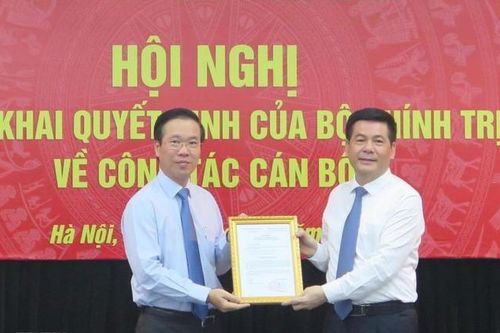 Ban Tuyên giáo Trung ương triển khai quyết định của Bộ Chính trị về công tác cán bộ