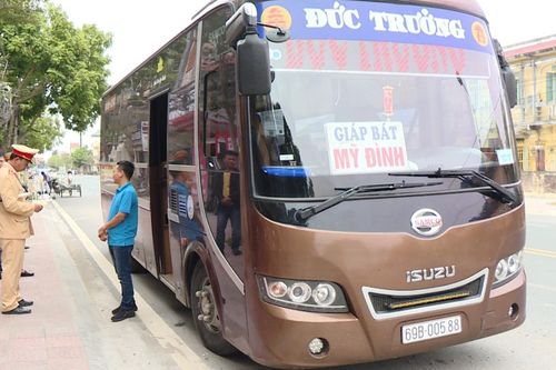 Công an huyện Thái Thụy tăng cường kiểm tra, xử lý phương tiện vận tải khách vi phạm