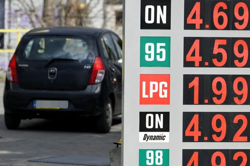IEA: Nhu cầu dầu thế giới đang hướng tới mức giảm kỷ lục trong 2020