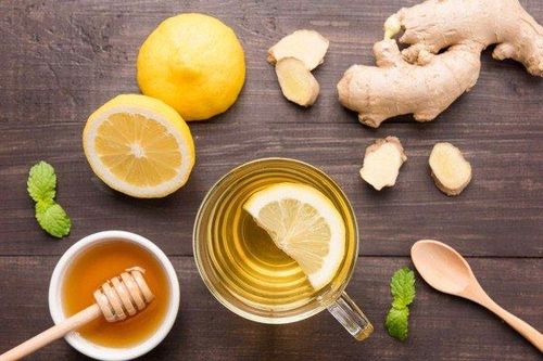 Gặp mưa ướt như 'chuột lột', để không bị cảm bạn cần làm những việc này