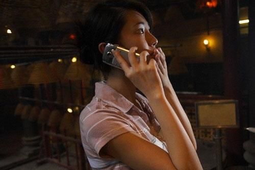 Tôi và chồng vừa ký đơn ly hôn, bỗng anh gọi điện với lời khẩn cầu khiến tôi thẫn thờ