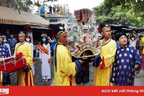Cao điểm Lễ hội cấp quốc gia Vía Bà Chúa Xứ núi Sam