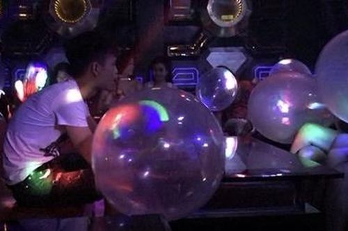 Cần sớm đưa 'bóng cười' vào danh mục chất cấm sử dụng cho giải trí