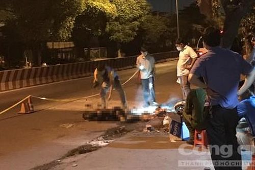 Tài xế Grabbike bất lực nhìn khách chết cháy trong đêm