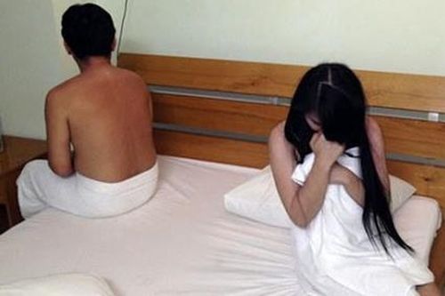 Bắt quả tang 4 cặp nam nữ mua bán dâm trong khách sạn