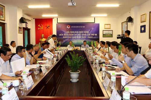 Chuyên gia: V-League đá theo thể thức giải Hàn Quốc lúc này là hợp lý
