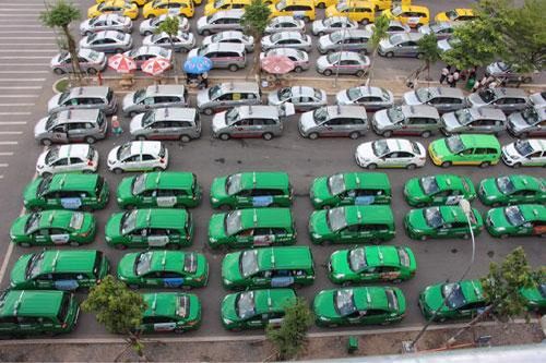 Siết chặt quản lý kinh doanh vận tải bằng xe ô tô