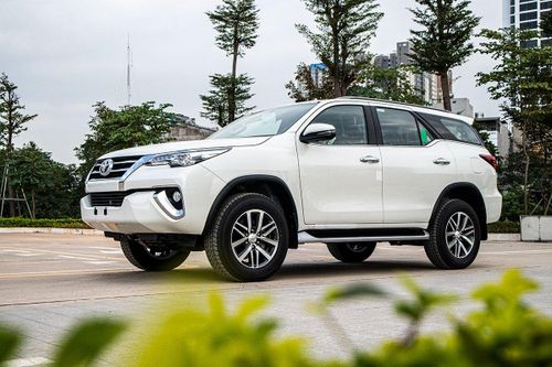 Lỗi bơm xăng khiến hơn 33.000 xe Toyota và Lexus tại Việt Nam bị triệu hồi