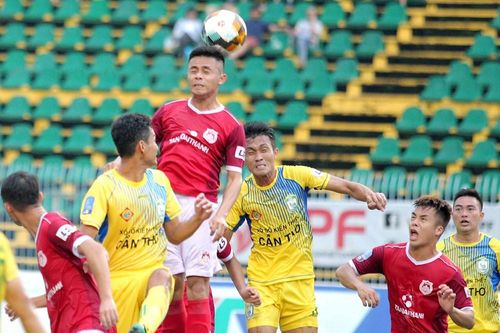 Các đội hạng Nhất bị 'bỏ rơi' !?