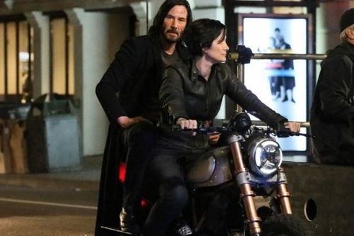'The Matrix 4' hy vọng quay lại sản xuất vào tháng 7