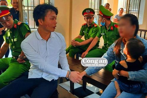 Giọt nước mắt hối hận muộn màng của người cha trẻ