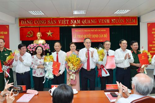 Ban Bí thư chỉ định 1 Ủy viên Ban Thường vụ và 5 Thành ủy viên tại TPHCM