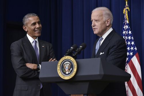 Ông Barack Obama nổi lên là nhân vật trung tâm của cuộc đua vào Nhà Trắng năm 2020