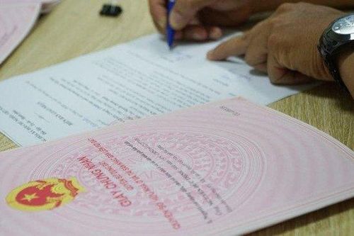 Thủ tục xác nhận thay đổi CMND sang Căn cước công dân trên Sổ đỏ như thế nào?