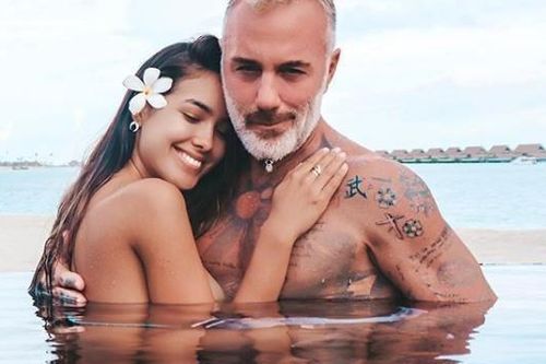 Triệu phú người Italy Gianluca Vacchi thông báo bạn gái Sharon Fonseca đã mang bầu