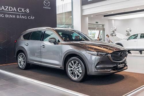 Mazda CX-8 giảm giá 150 triệu, 'đe nẹt' Hyundai Santa Fe, Toyota Fortuner