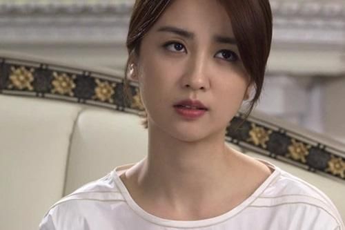Chồng bỏ nhà, vợ chỉ nói hai câu qua điện thoại khiến anh day dứt trở về