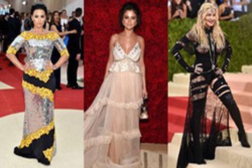 10 bộ cánh 'khó cảm' bậc nhất trong lịch sử Met Gala: Selena Gomez vẫn khiến fan 'mếu máo' khi nhìn lại
