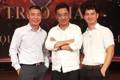 Bức ảnh 'hút like' của bộ ba 'Táo Quân'