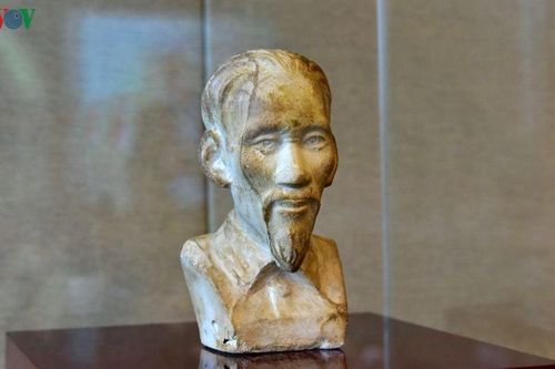Giám ngục người Pháp và kỷ vật vô giá về Chủ tịch Hồ Chí Minh