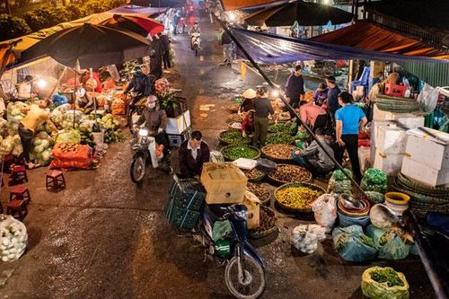 Nhức nhối vấn nạn bảo kê chợ