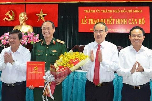 Công bố các quyết định của Ban Bí thư Trung ương Đảng về công tác cán bộ
