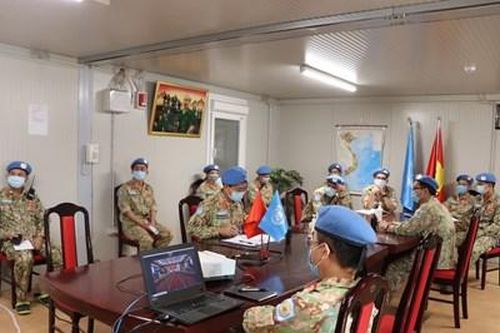 Bệnh viện dã chiến Việt Nam ở CH Nam Sudan tập huấn trực tuyến về phòng, chống Covid-19