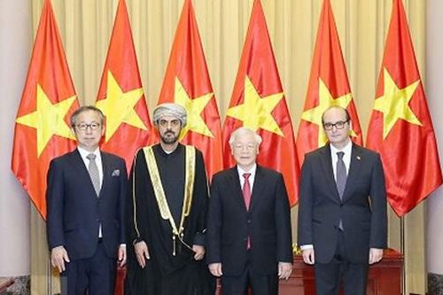 Tổng Bí thư, Chủ tịch nước Nguyễn Phú Trọng tiếp các Đại sứ trình Quốc thư