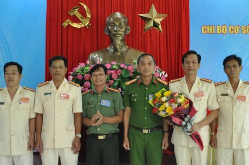 Đoàn kết, chung sức đẩy lùi tội phạm và tệ nạn ma túy