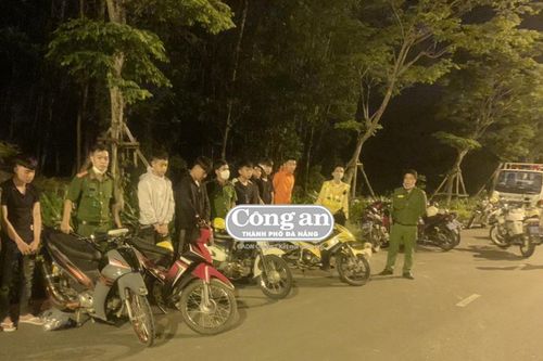 Ngăn 'sửu nhi' đua xe