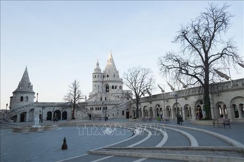 Hungary dỡ bỏ các biện pháp hạn chế tại thủ đô Budapest