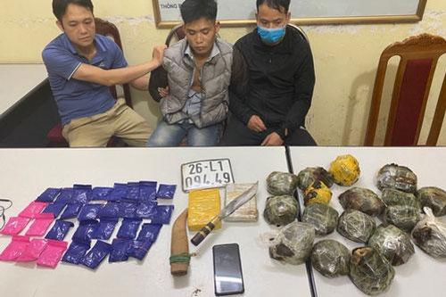 Sơn La: Bắt 4 đối tượng vận chuyển hơn 11kg ma túy và 9.200 viên ma túy tổng hợp