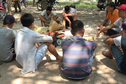 Phá hai sòng bạc vườn cao su và nhà riêng