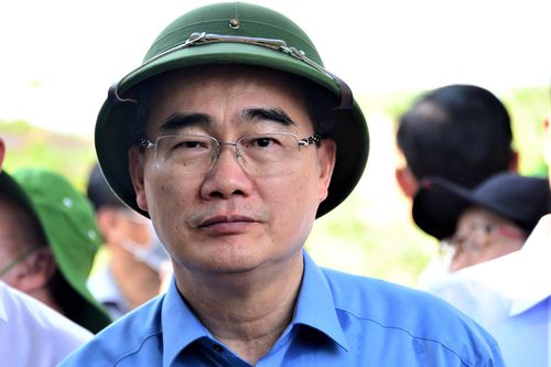 'Có thể sống chung với virus nhưng xây dựng sai phép thì không'
