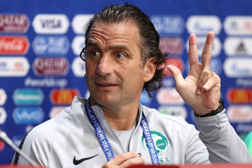 Văn Toàn dính chấn thương khớp háng; UAE chọn HLV từng dự World Cup đấu tuyển Việt Nam