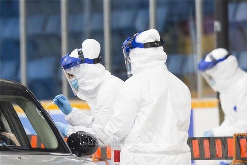 Canada cho phép thử nghiệm lâm sàng vaccine phòng COVID-19