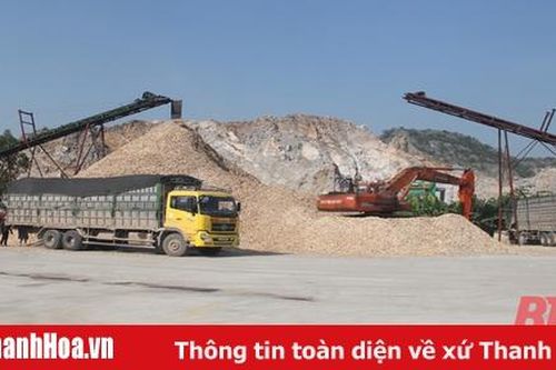 Xây dựng nhà máy không phép ngay mép sông