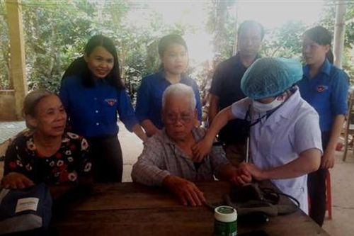 Ngày hội 'Thầy thuốc trẻ làm theo lời Bác, tình nguyện vì sức khỏe cộng đồng'