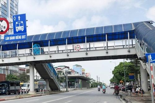 Hà Nội chuẩn bị đầu tư xây dựng 6 cầu vượt đi bộ qua đường