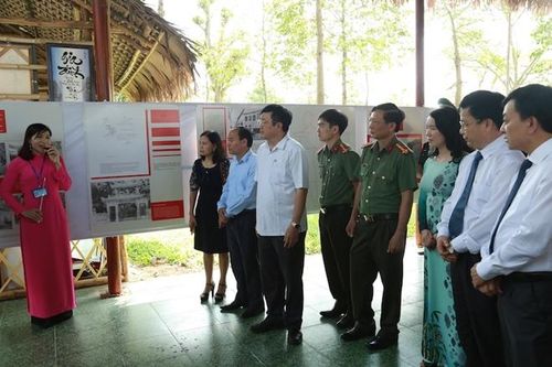 Trường Cao đẳng ANND I về nguồn tại Khu di tích Kim Liên