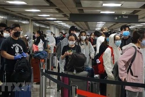 Hơn 500 công dân Việt Nam ở Mỹ và châu Âu được đưa về nước